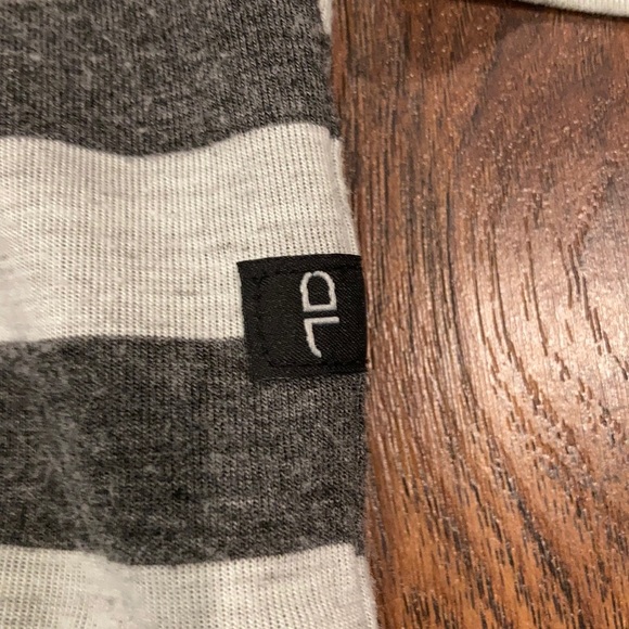 7 DIAMONDS striped zip up hoodie Size M EUC - Picture 6 of 14